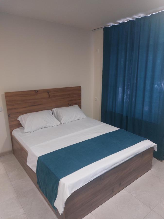The Best Hotel-Hostel Erevan Esterno foto