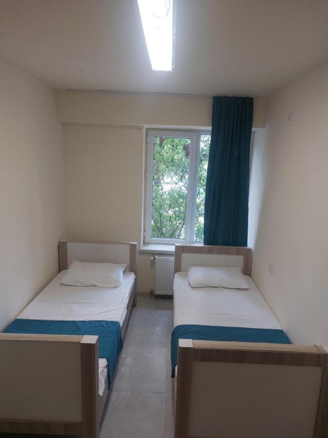 The Best Hotel-Hostel Erevan Esterno foto