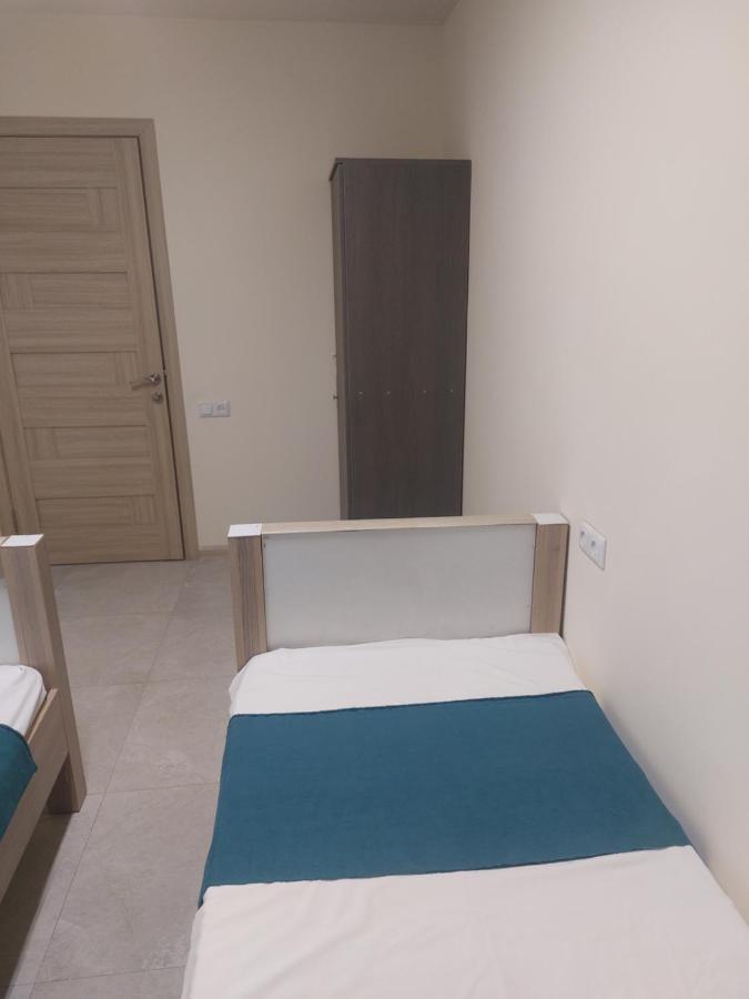 The Best Hotel-Hostel Erevan Esterno foto