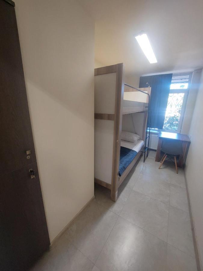The Best Hotel-Hostel Erevan Esterno foto