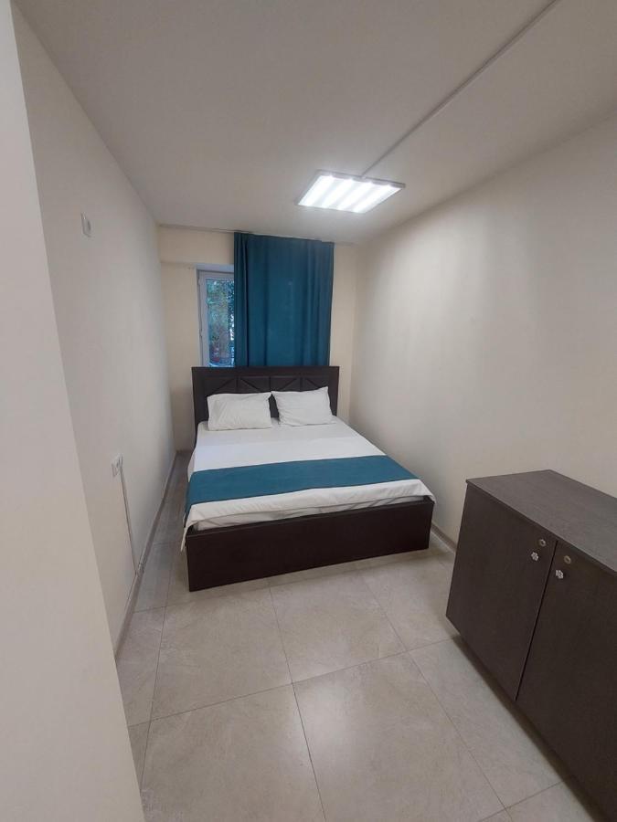 The Best Hotel-Hostel Erevan Esterno foto