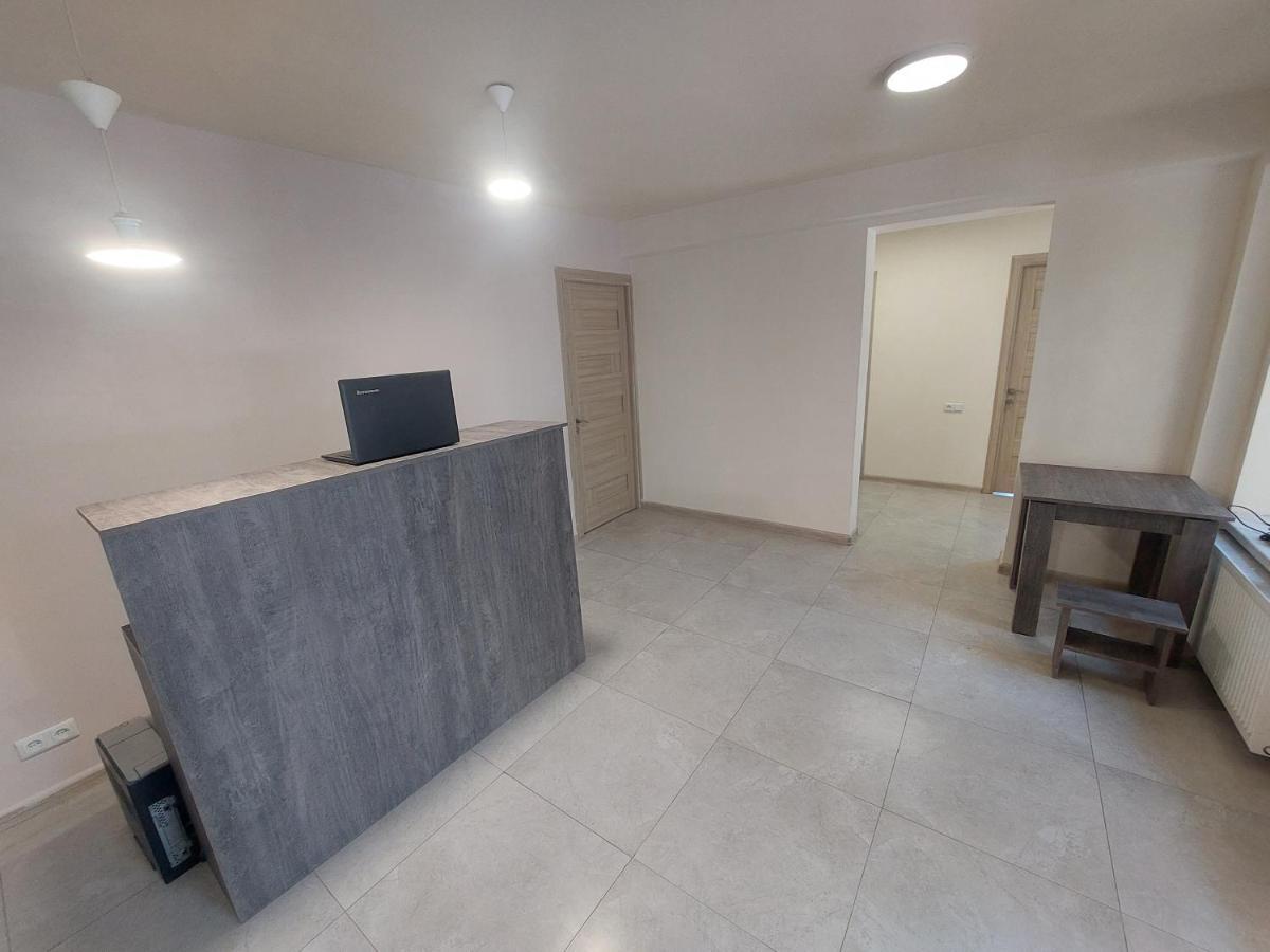 The Best Hotel-Hostel Erevan Esterno foto